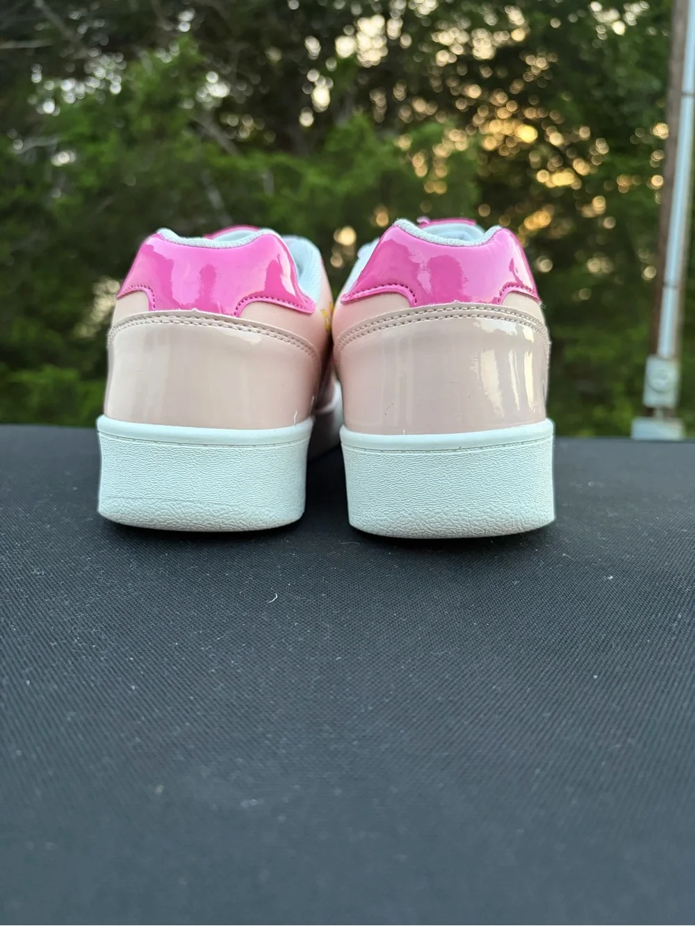Barbie Pink White Floral Platform-Style Girls Sz 7 Sneakers school kids fall